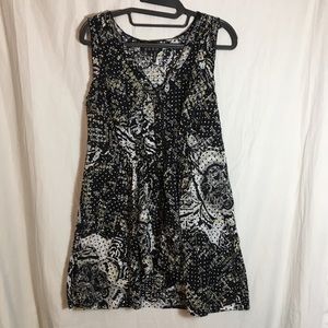 Zozo Tribal Print High Low Black and White Top